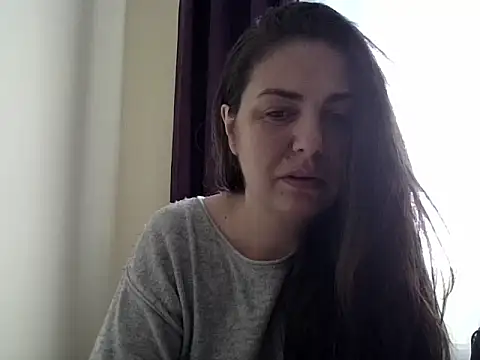 Arya Malone online show from April 1, 7:10 am