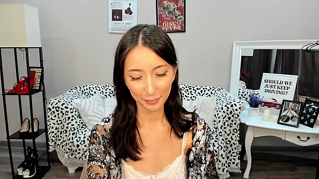 DanaRoges online show from May 8, 6:28 am