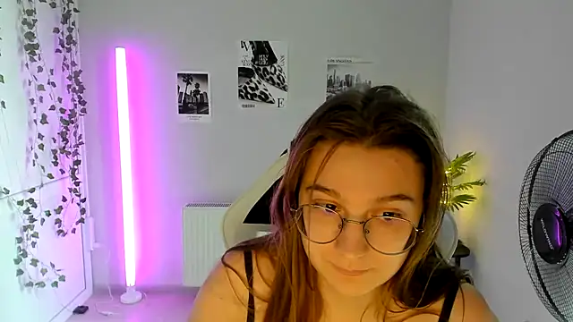 Mia kristal online show from July 26, 8:21 am
