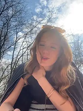 SophiaWestend online show from March 20, 11:11 am