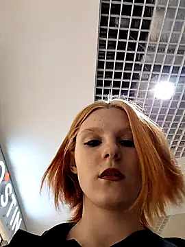 NinaParri online show from April 4, 3:24 am