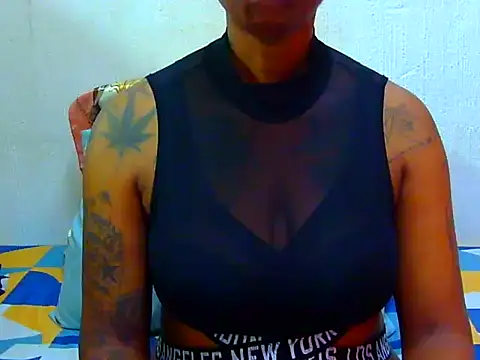Tattooedgoddess33 online show from March 25, 9:41 am