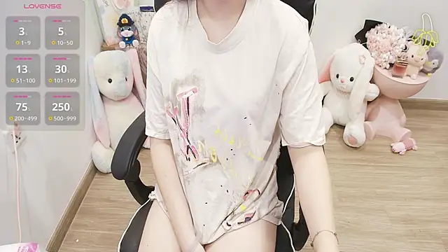 Nana Chu online show from July 4, 11:31 pm