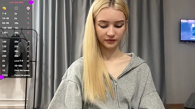 MelissaEvenns online show from May 28, 1:17 pm