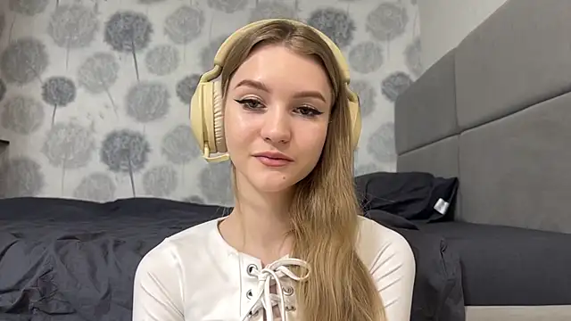 MelissaEvenns online show from April 4, 12:12 pm