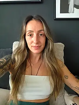 NicoleKaiser online show from April 20, 4:08 pm
