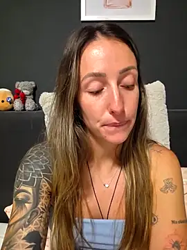NicoleKaiser online show from May 7, 6:22 pm