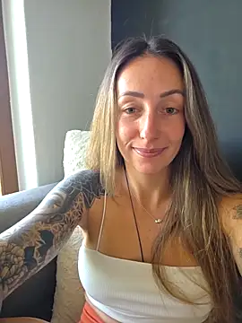 NicoleKaiser online show from May 13, 7:26 am