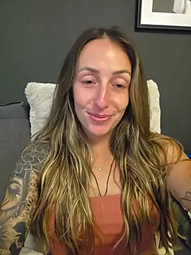Snapshot of NicoleKaiser chatting on June 27, 5:08 pm NicoleKaiser online show from June 27, 5:08 pm
