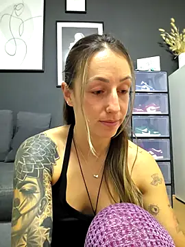 NicoleKaiser online show from April 16, 6:08 pm