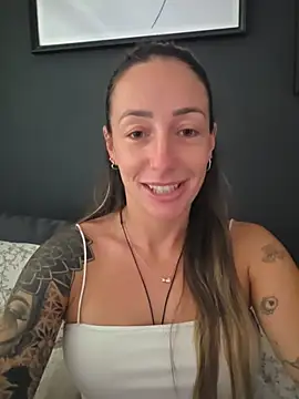Snapshot of NicoleKaiser chatting on July 1, 4:13 am NicoleKaiser online show from July 1, 4:13 am