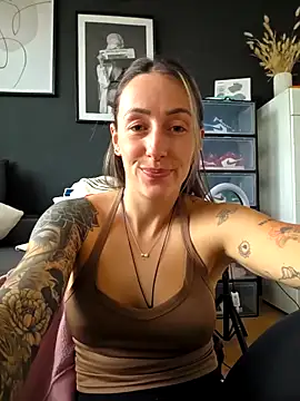NicoleKaiser online show from March 31, 4:09 pm