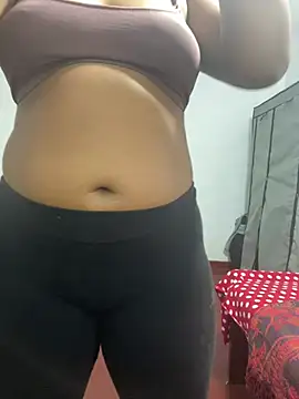 honeyi babe online show from July 25, 7:20 pm