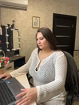 AgathaMyers online show from April 7, 10:17 am