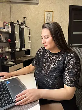 AgathaMyers online show from April 14, 8:19 am