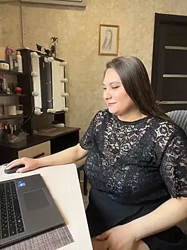AgathaMyers online show from April 15, 7:58 am