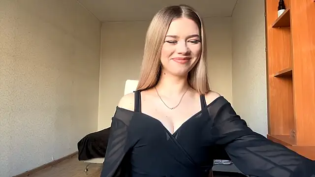 Snapshot of DeettaTolly chatting on March 24, 7:52 am DeettaTolly online show from March 24, 7:52 am