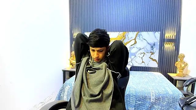 AdrianFranko online show from April 27, 1:31 pm