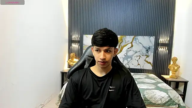 AdrianFranko online show from May 11, 1:23 pm