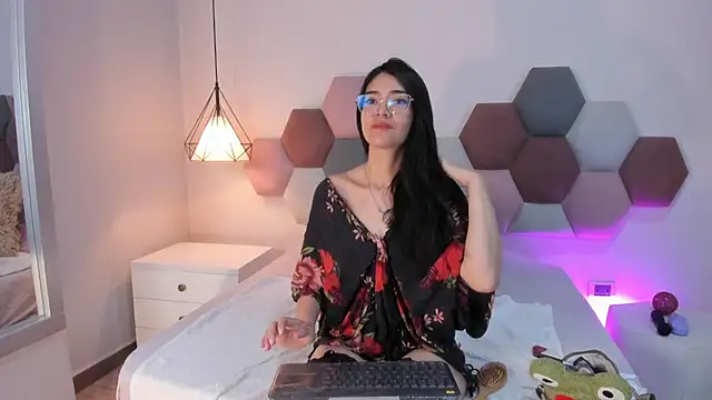 AnnieBlluee online show from March 23, 12:16 pm