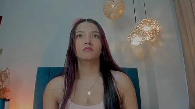 LilaRoss online show from June 16, 11:54 am