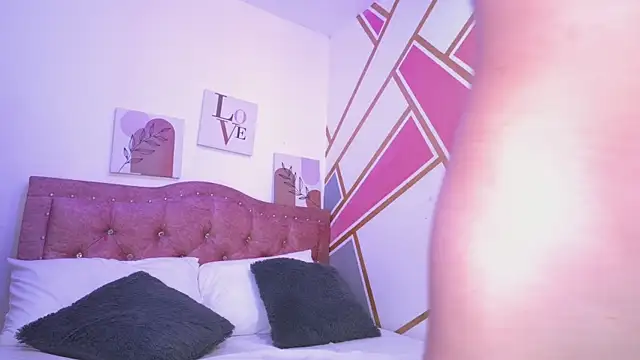 Alexxa cutie online show from April 29, 12:31 pm
