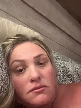1SexyQueen online show from July 1, 4:46 am