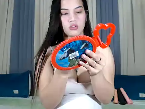 Snapshot of trexwildcum chatting on June 4, 5:23 am trexwildcum online show from June 4, 5:23 am