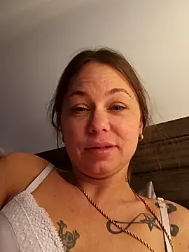 Couple qc online show from March 20, 3:51 am