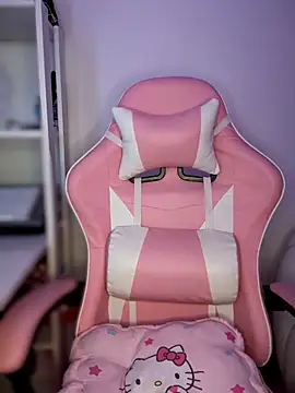 Luna Chetcuti online show from March 20, 10:44 pm