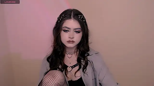  LunnaBelle  online show from March 26, 3:10 pm