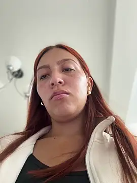 Snapshot of Queen_Scatlett chatting on May 6, 11:03 am Queen Scatlett online show from May 6, 11:03 am