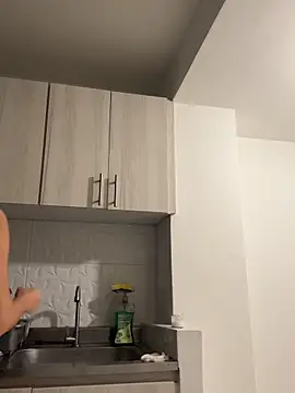 Lauren Storm online show from May 24, 2:33 am
