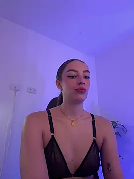Lauren Storm online show from June 17, 5:23 pm