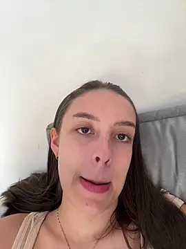 Lauren Storm online show from June 19, 6:25 pm