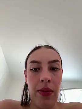 Lauren Storm online show from June 12, 4:38 pm