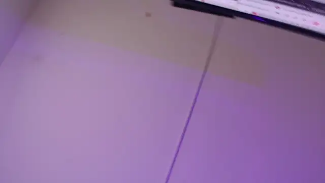 Snapshot of sweetbloomcs chatting on June 29, 5:56 pm sweetbloomcs online show from June 29, 5:56 pm