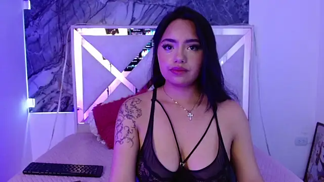 Snapshot of sweetbloomcs chatting on May 19, 9:00 pm sweetbloomcs online show from May 19, 9:00 pm