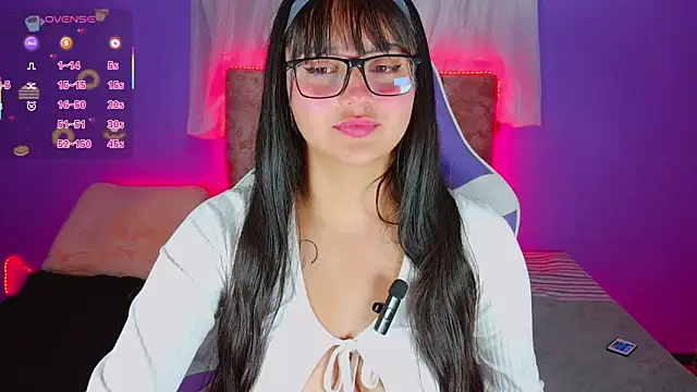 1 Scarllet  online show from March 28, 9:54 am