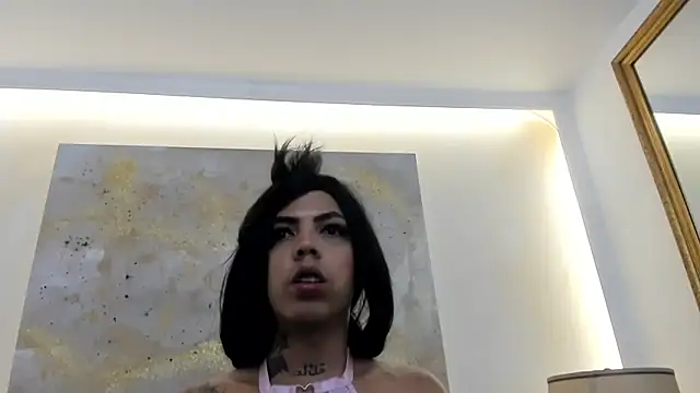 MiiaRestrepo online show from April 27, 11:47 pm