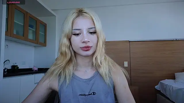 st uirt online show from March 26, 5:55 pm