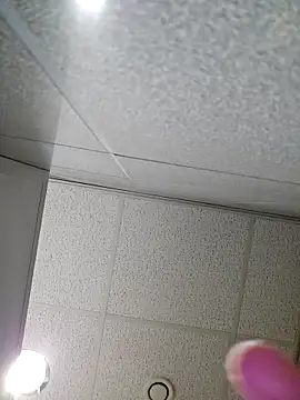 OssiBigCum online show from March 27, 11:16 pm