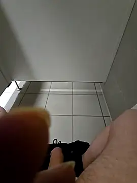 OssiBigCum online show from March 29, 10:33 pm