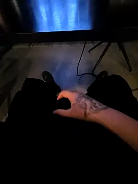 OssiBigCum online show from March 23, 11:15 pm