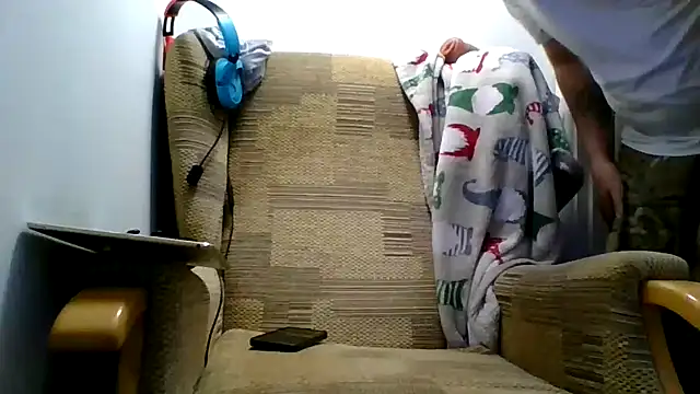 nobbyfilth91 online show from March 18, 7:04 pm