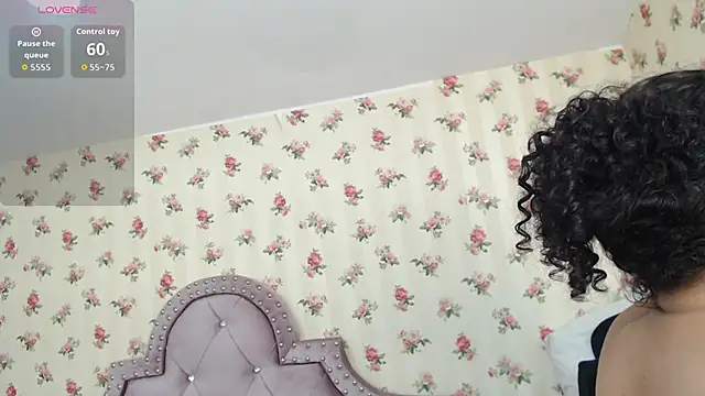 crystal watson0 online show from May 7, 1:25 pm