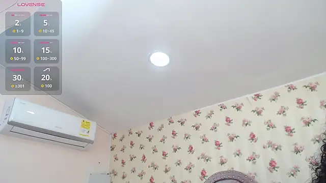crystal watson0 online show from May 9, 1:47 pm
