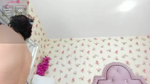 crystal watson0 online show from June 11, 3:42 pm