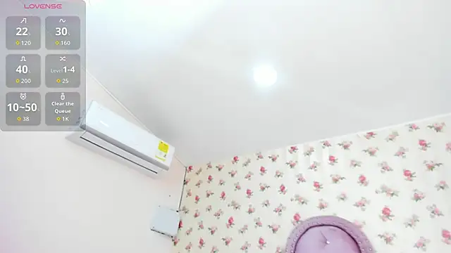 crystal watson0 online show from June 4, 1:38 pm