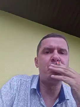 Snapshot of nezinau34 chatting on June 15, 6:29 pm nezinau34 online show from June 15, 6:29 pm